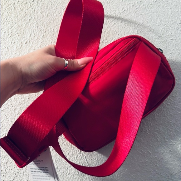 Lululemon Raspberry Belt Bag - Picture 2 of 3